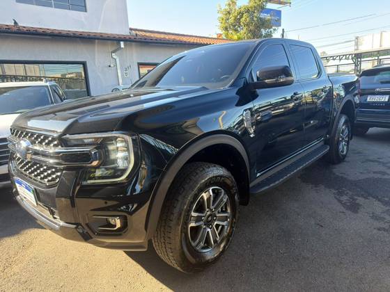 FORD RANGER 3.0 V6 TURBO DIESEL CD XLT 4X4 AUTOMÁTICO FORD RANGER 3.0 V6 TURBO DIESEL CD XLT 4X4 AUTOMÁTICO